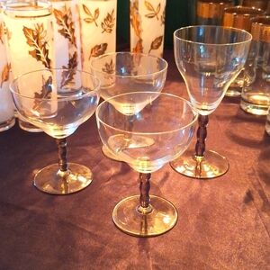 Art deco glasses wine